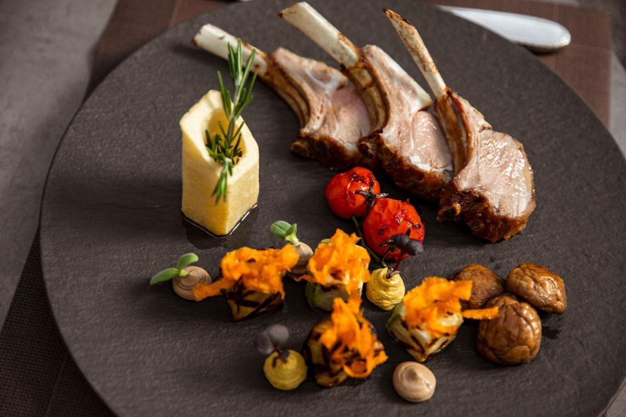 宫殿大酒店 塞萨洛尼基 外观 照片 Rack of lamb