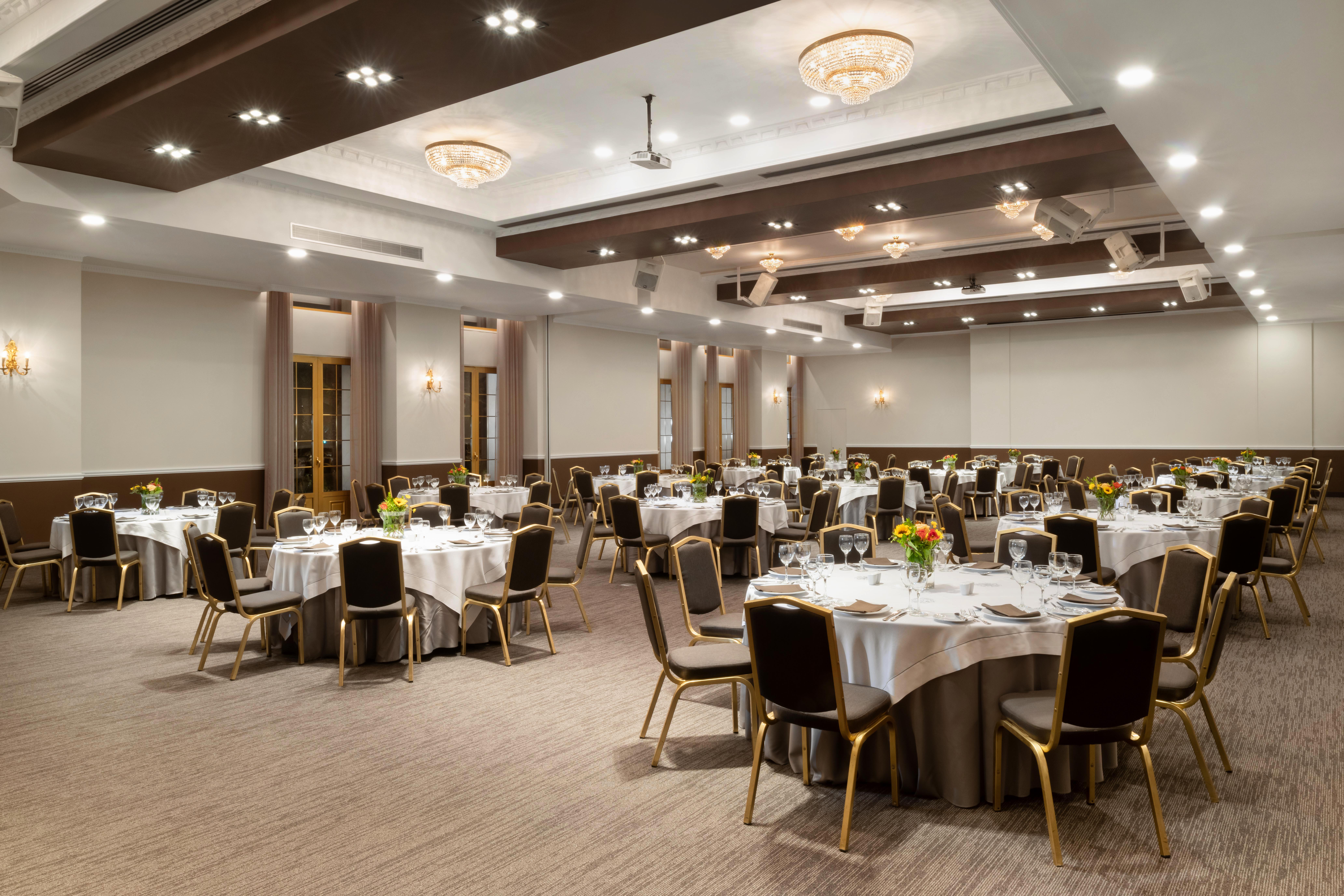 宫殿大酒店 塞萨洛尼基 外观 照片 The ballroom at the Westin Palace, Brussels