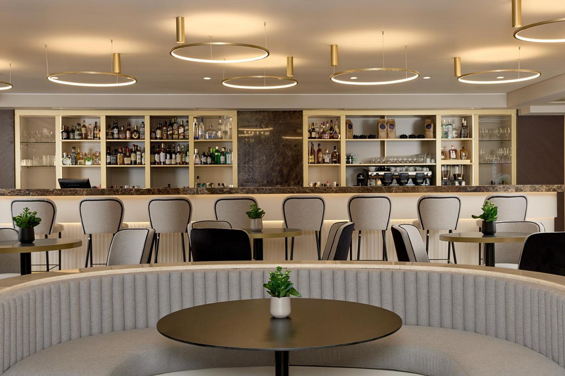 宫殿大酒店 塞萨洛尼基 外观 照片 The interior of the new restaurant