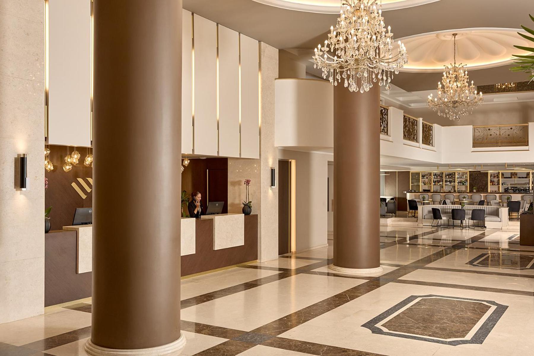 宫殿大酒店 塞萨洛尼基 外观 照片 Lobby